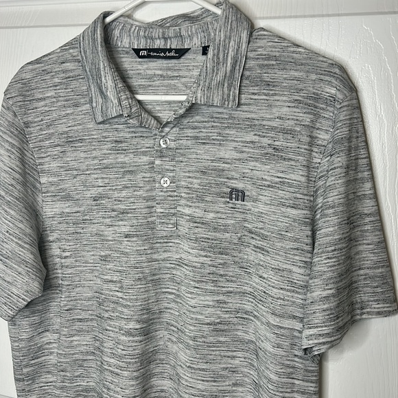Travis Mathew Mens Golf Polo Shirt Size Medium Gray Performance Quick Dry Active - Picture 3 of 6
